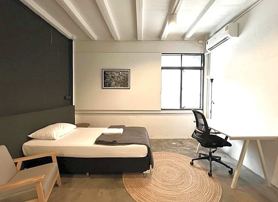 Chatel Samyan - Self check-in