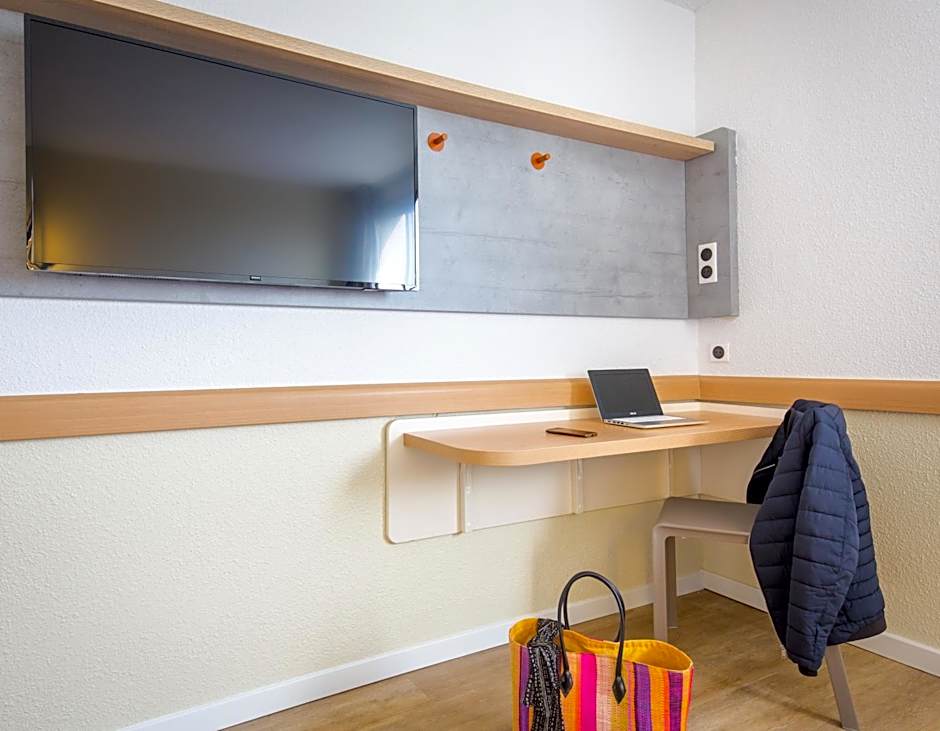 Ibis Budget Fréjus St Raphaël centre plages gare TGV