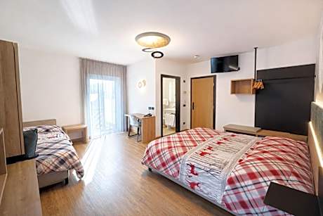 Pier Hotel