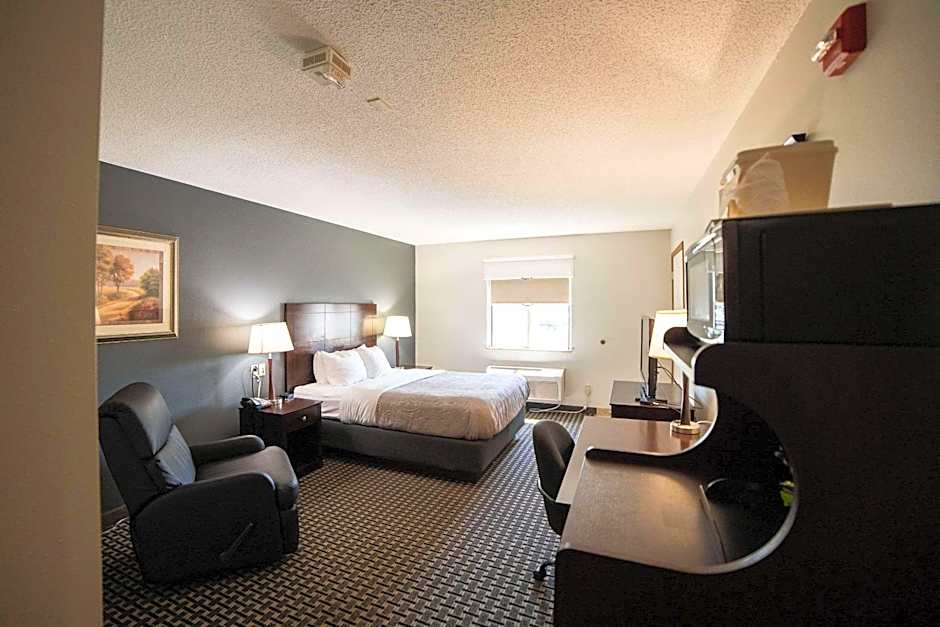 Quality Inn & Suites Watertown