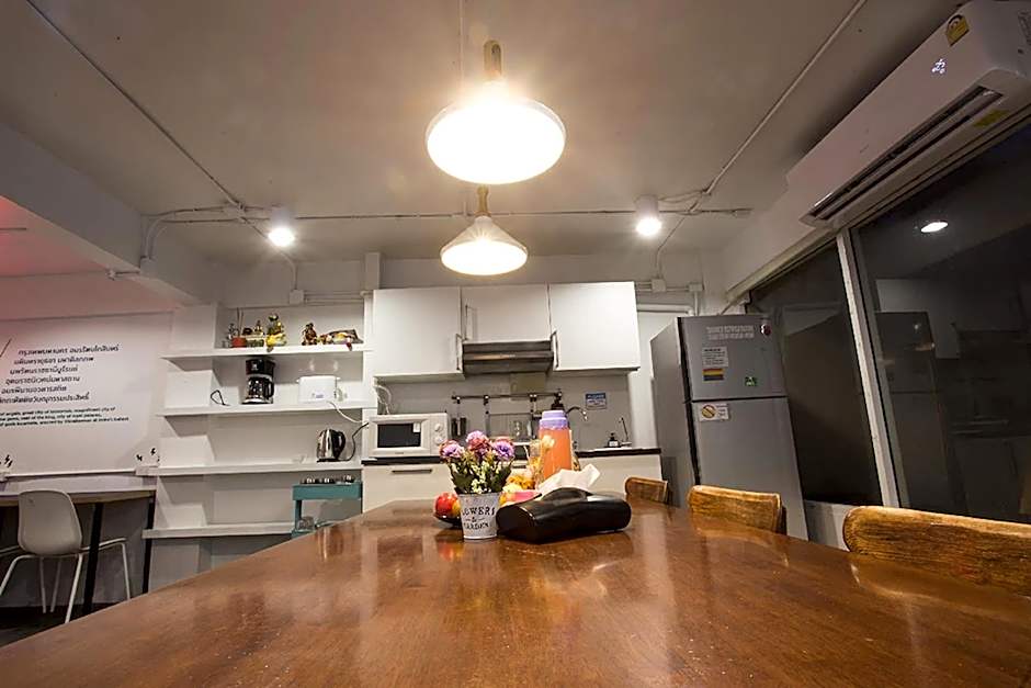 Qilombo Hostel Silom - HQ