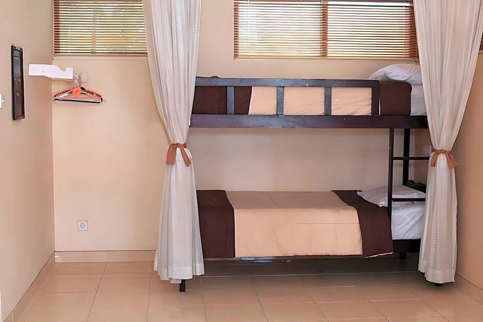 Villa Agung Beach Inn