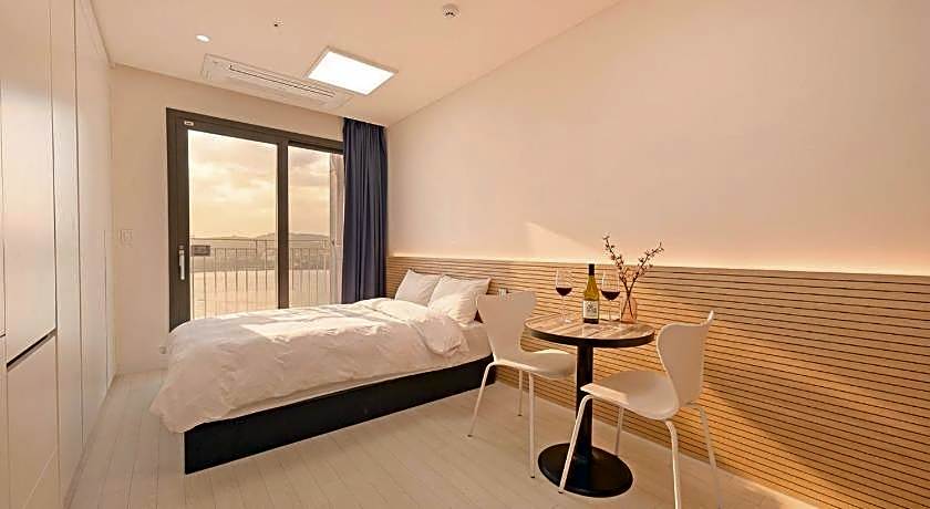 World Sky Residence Hotel