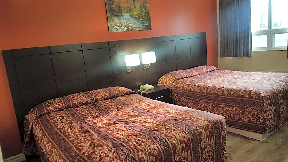 Photo 1 of 6 of 2 Queen Beds