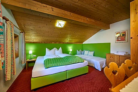 Standard Two-Bedroom Apartment (2-4 adults)