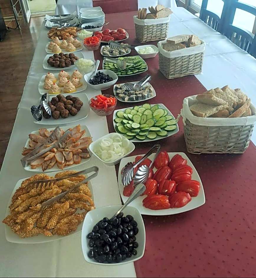 Hotel Restaurant Plutitor Delta Ways