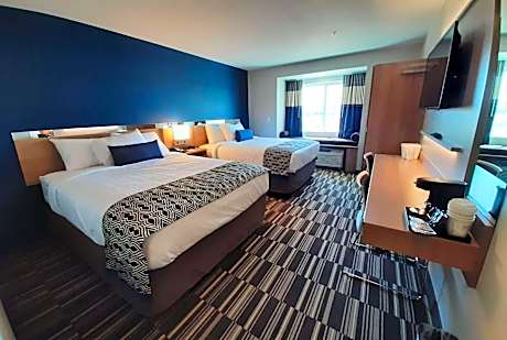 Double Room With Two Queen Beds and West View  - Non-Smoking