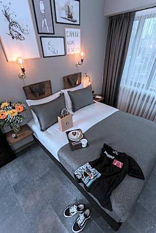 Standard - 1 Double Bed