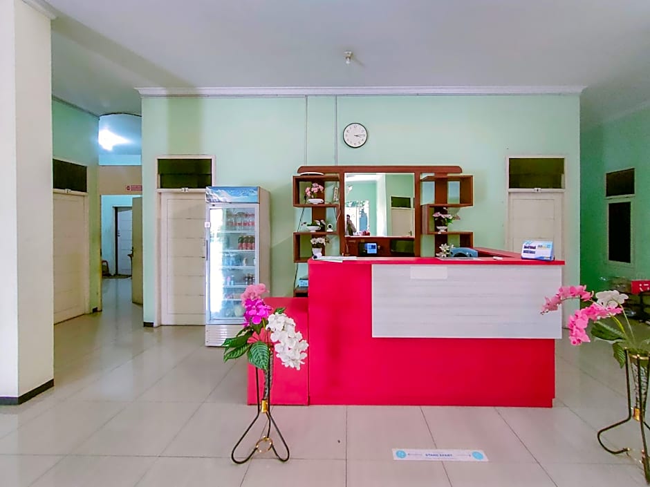 Djati Homestay Redpartner near Gor Djarum Kudus