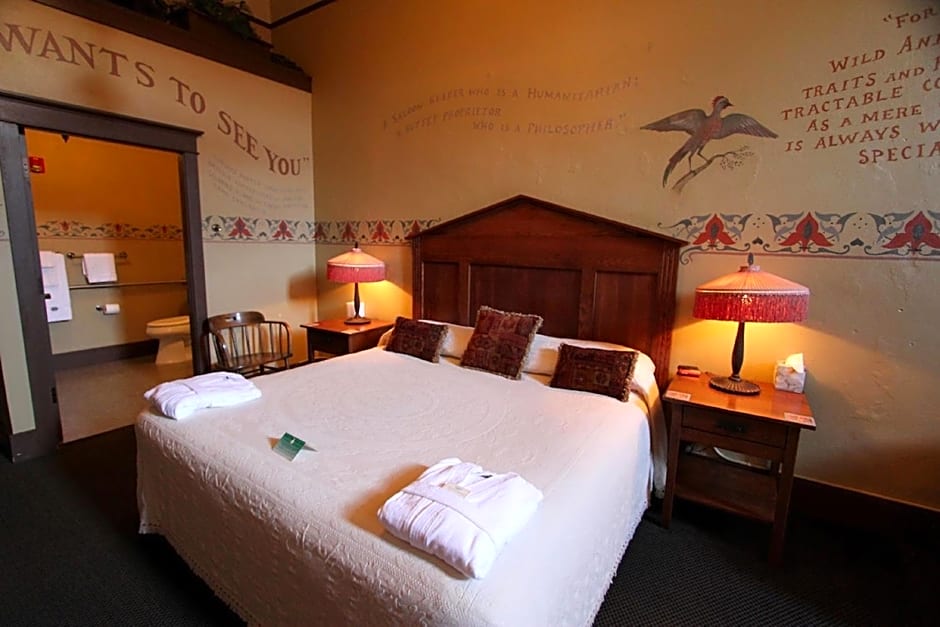 McMenamins Olympic Club