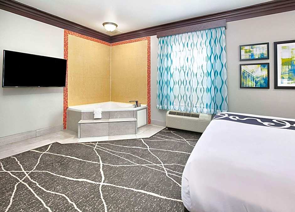 La Quinta Inn & Suites by Wyndham Bryant