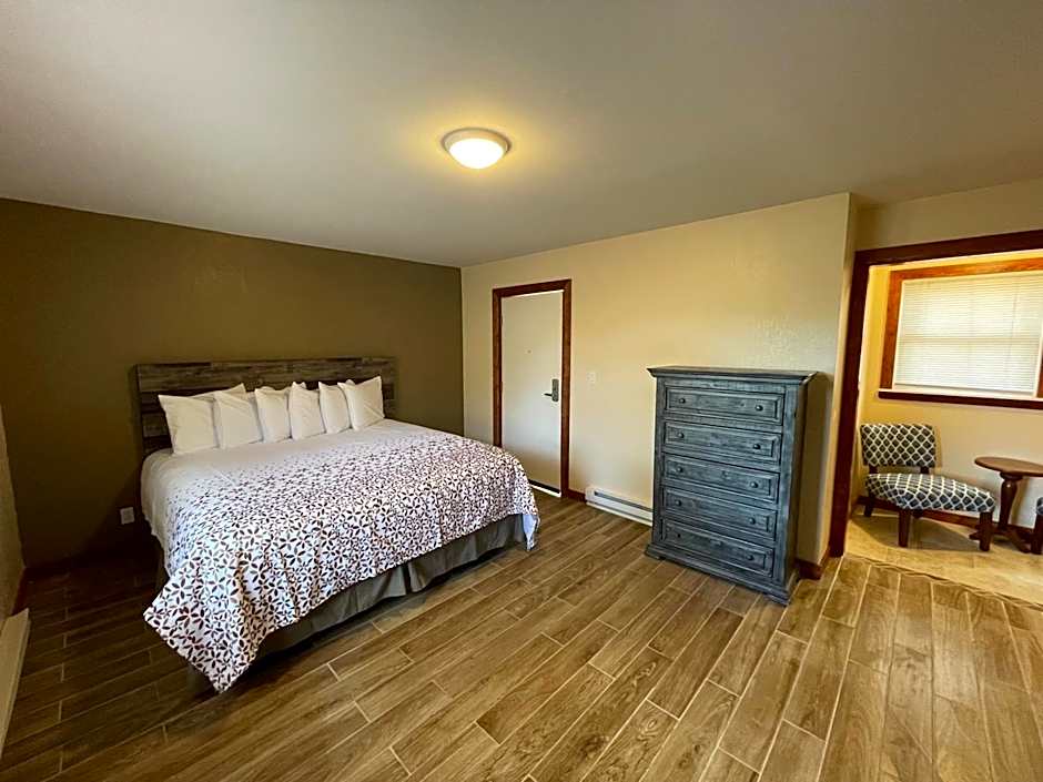 Estes Mountain Inn