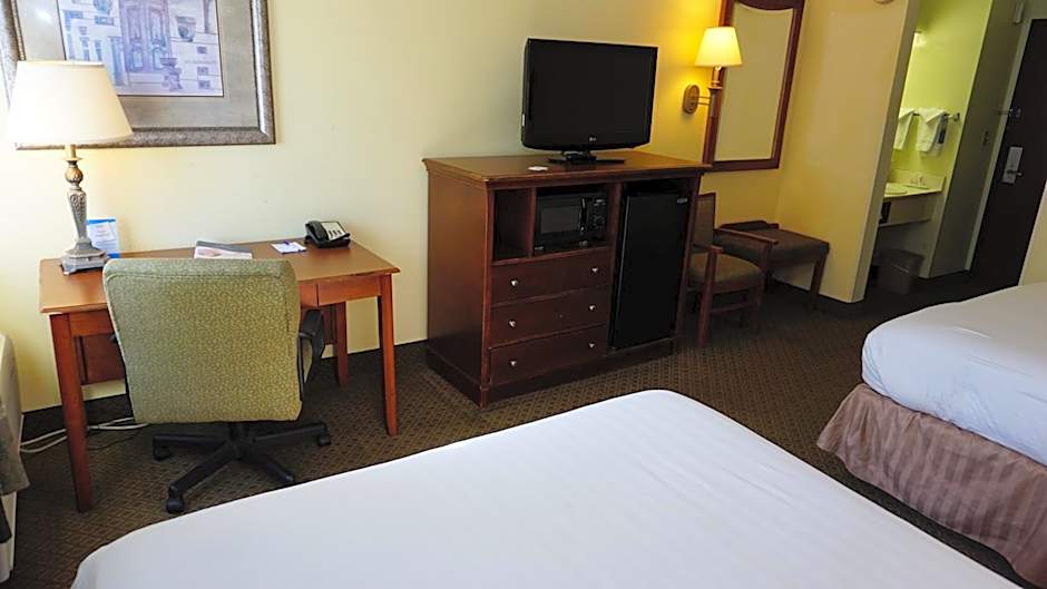 Baymont by Wyndham Arlington At Six Flags Dr