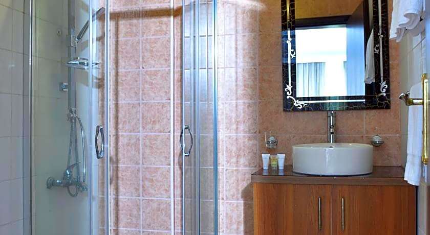 Bravo Royal Hotel Suites