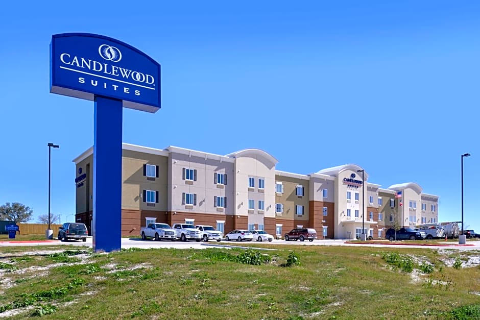 Candlewood Suites KENEDY