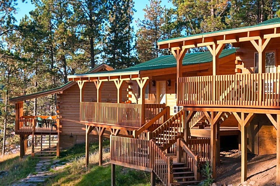 Rock Crest Lodge & Cabins