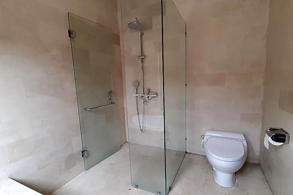 OYO 915 Villa Sari