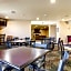 Castle Rock Inn & Suites - Quinter