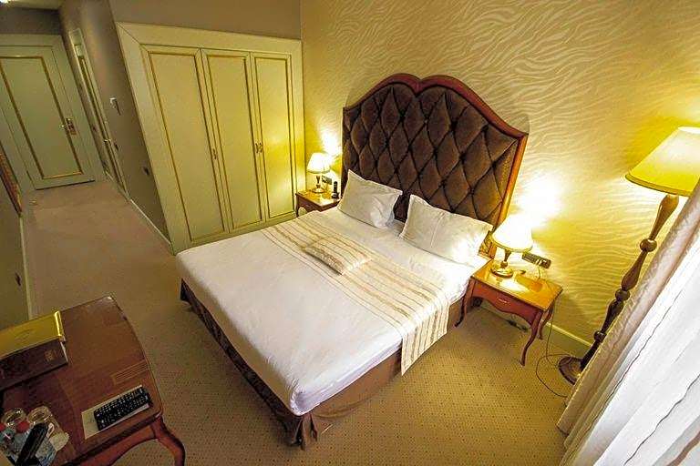 Sapphire Inn Hotel