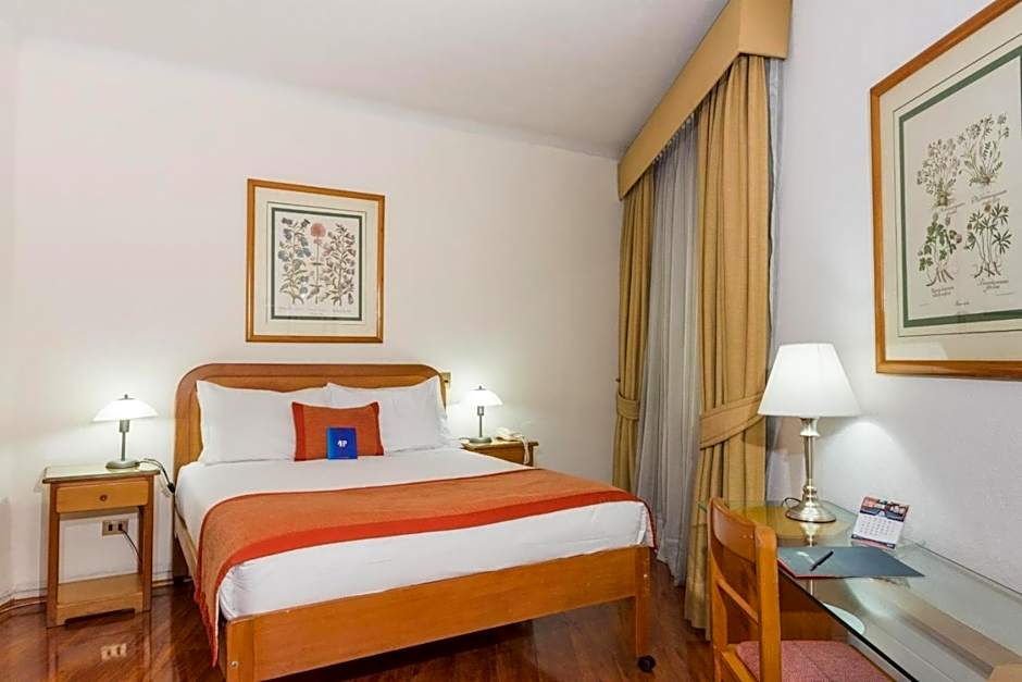 Hotel Canciller - Ex Hotel Presidente