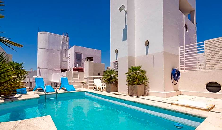 Urquiza Apart Hotel & Suites