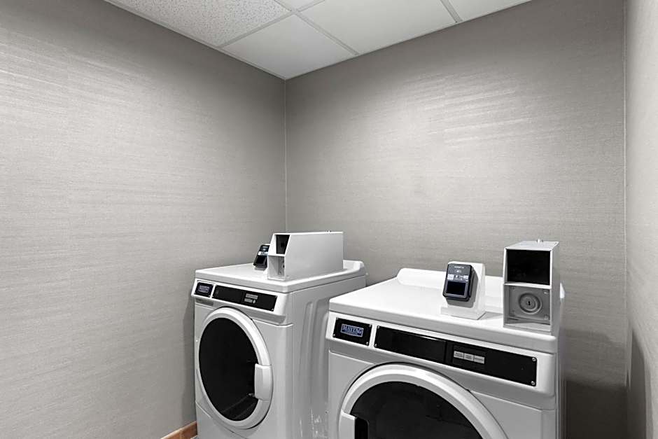 Wingate by Wyndham Greensboro-Coliseum