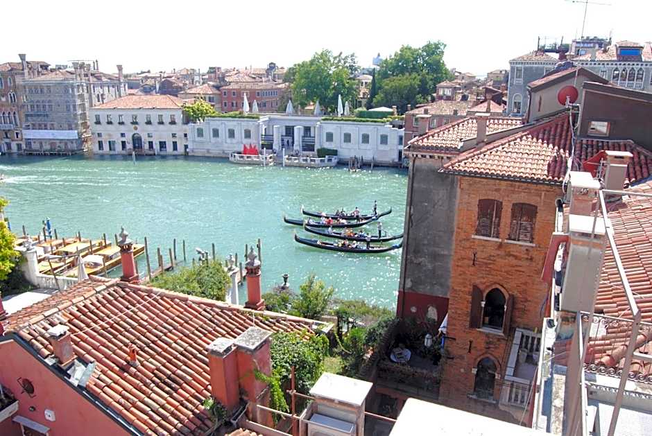 Hotel Dei Dragomanni