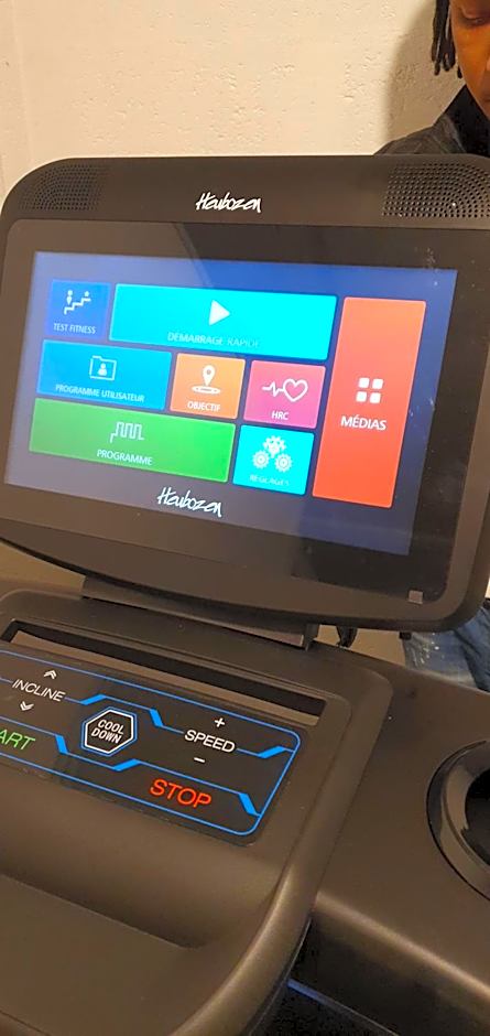 LA MARINA-Center-Parking-StationtoParis