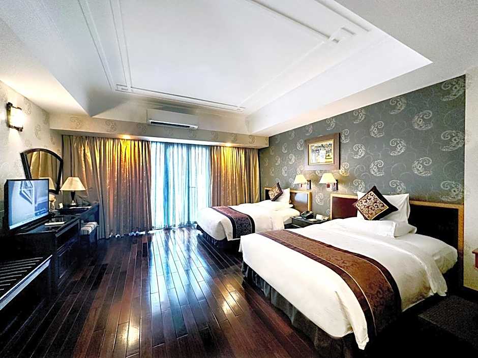Photo 1 of 4 of 2 Beds Suite