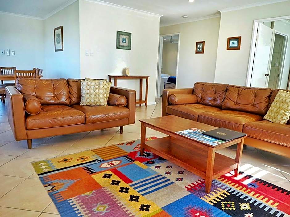 Kalua Holiday Apartments