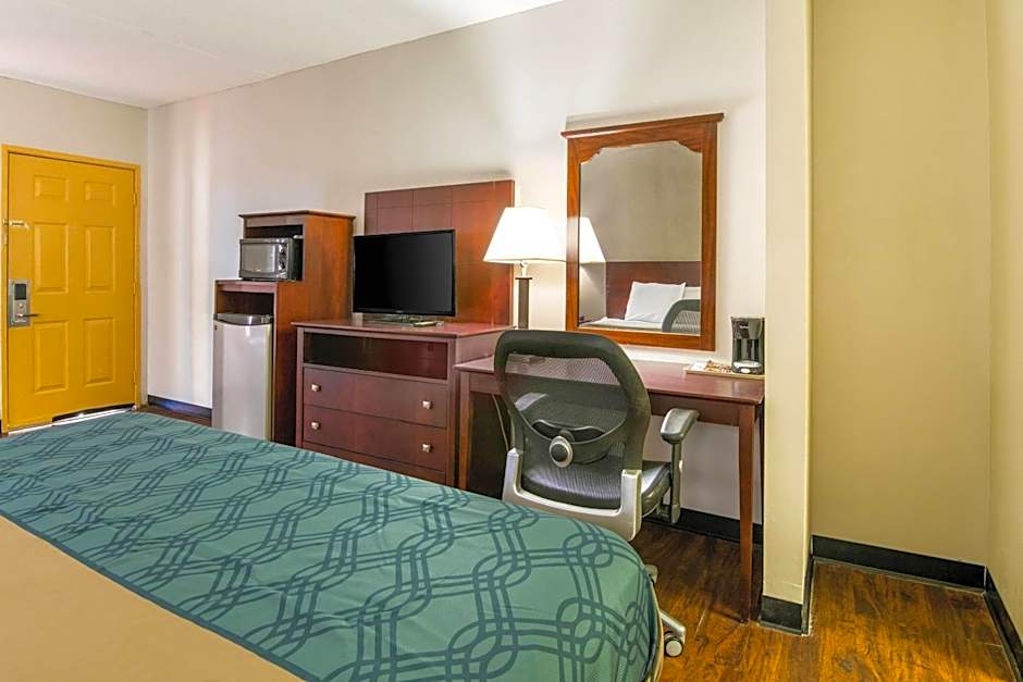 Econo Lodge - Conyers