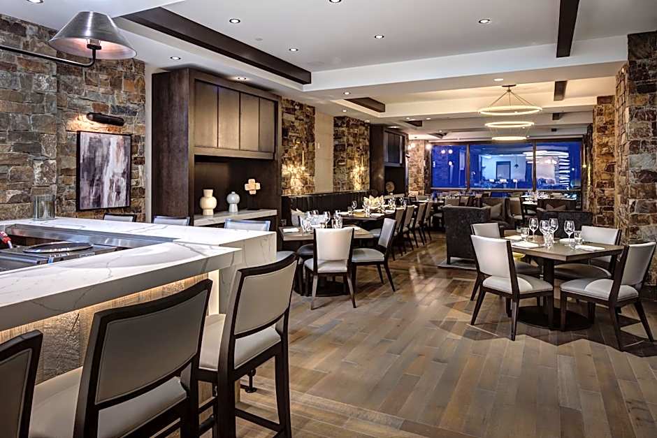 Stein Eriksen Residences