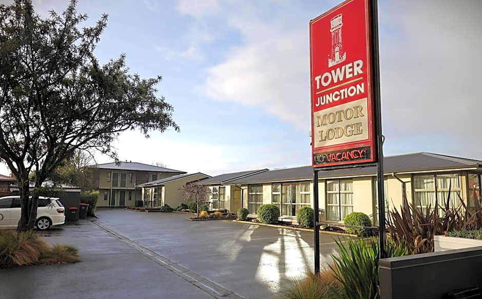 TOWER JUNCTION MOTOR LODGE- Motel with Airport and Railway Station Transport Service