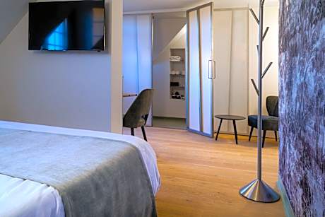 Superior Double Room with Canal View