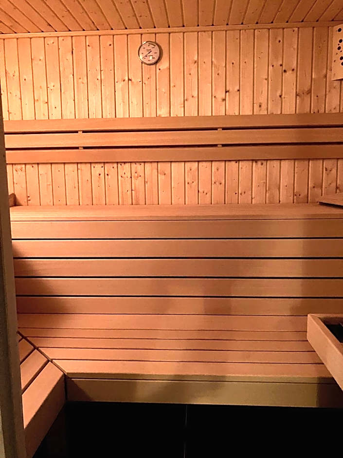 Amelie No 3 Hotel & Appartements