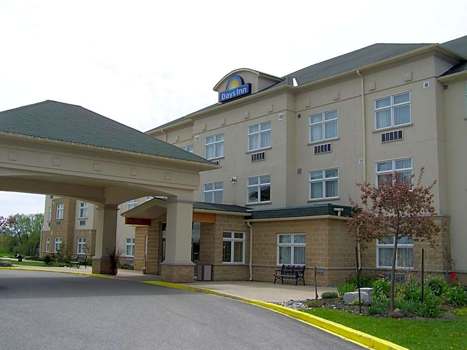 Days Inn by Wyndham Orillia
