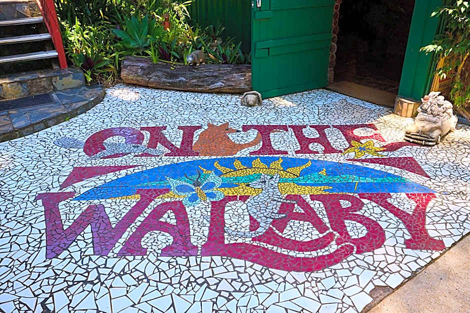 On The Wallaby Eco Lodge