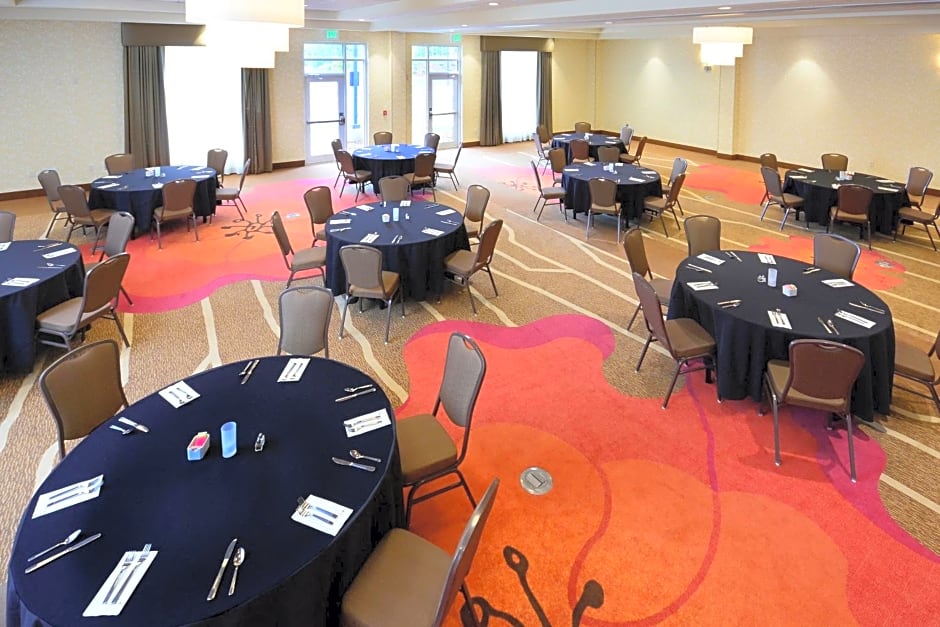Hilton Garden Inn Greensboro Airport