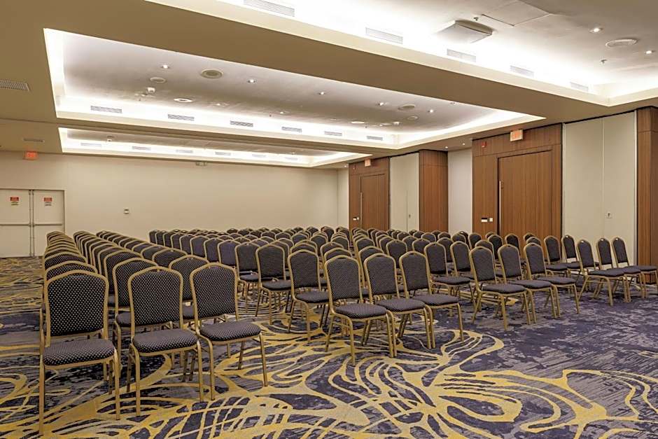 Courtyard by Marriott Panama Multiplaza Mall