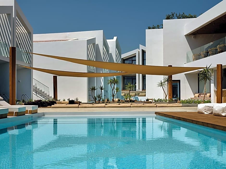 Cavo Vezal - Adults Only