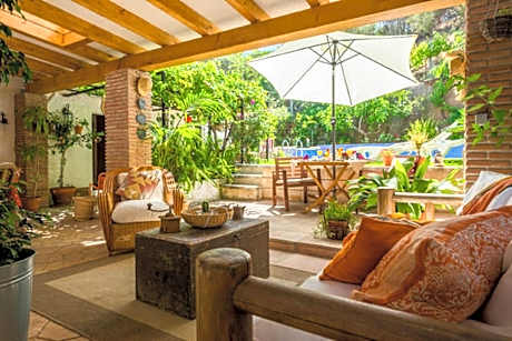 At Home in Malaga Stay & Solo Travellers