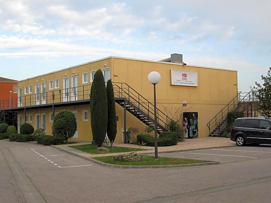 Top Motel