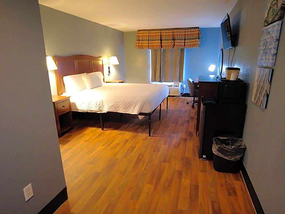 Americourt Hotel and Suites - Elizabethton