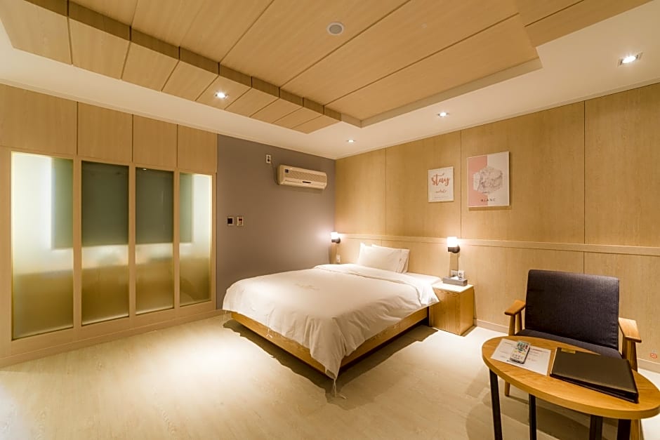 Reborn Suwon Silkroad Hotel