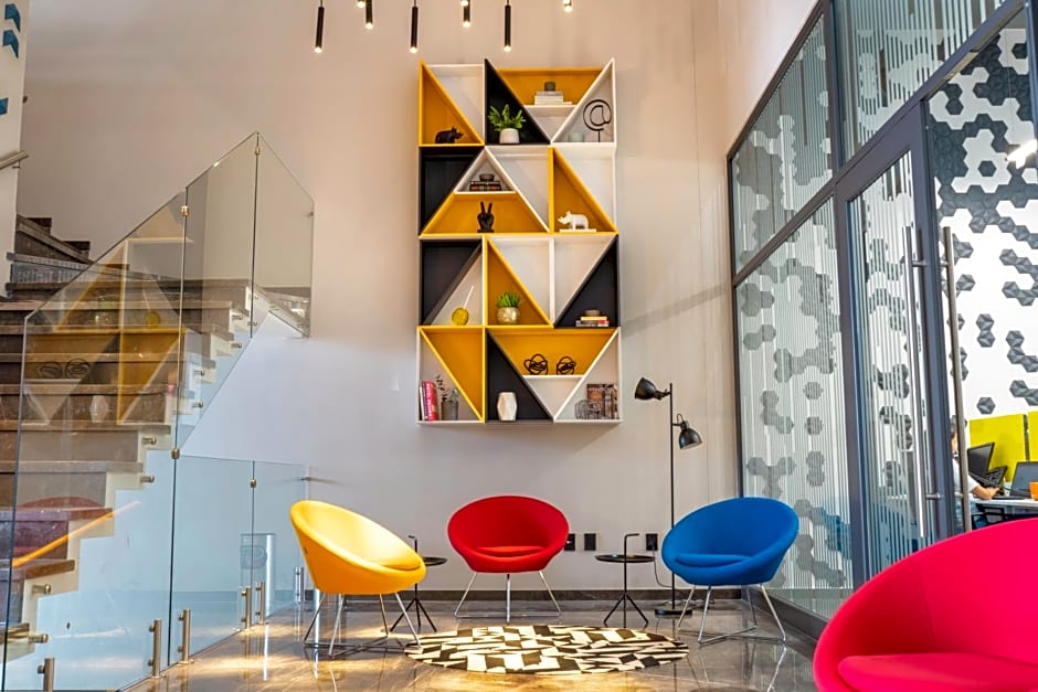 TH HOTEL & VIVIENDA