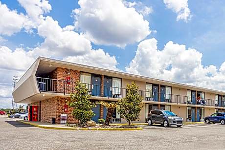 OYO Stay Inn & Suites