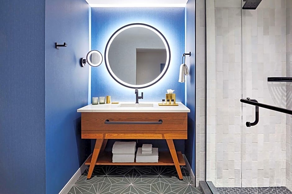 Senna House Scottsdale, Curio Collection by Hilton