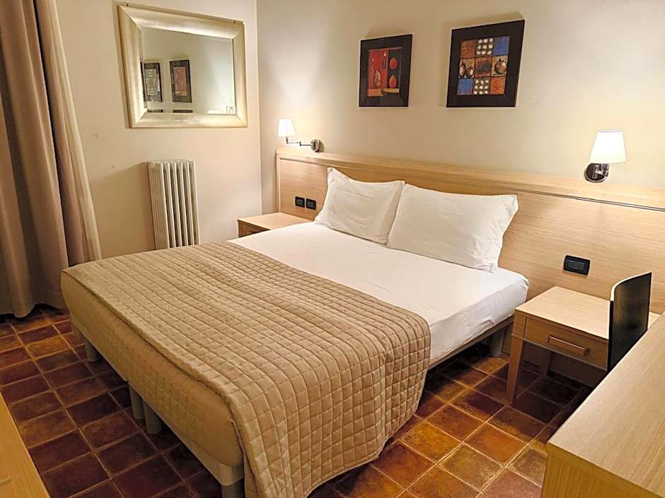 HOTEL Monte Cimone