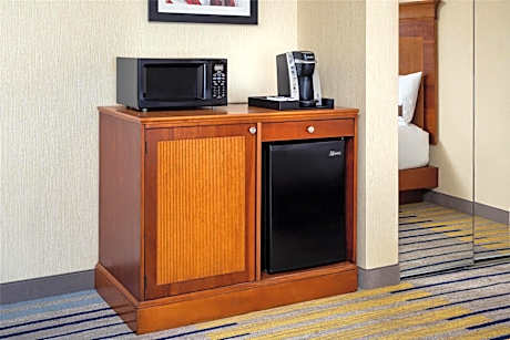 King Room with Tub - Mobility and Hearing Access