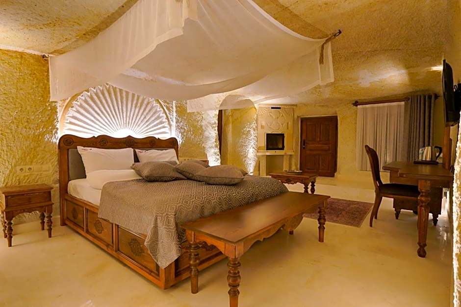 Fairyland Cave Hotel
